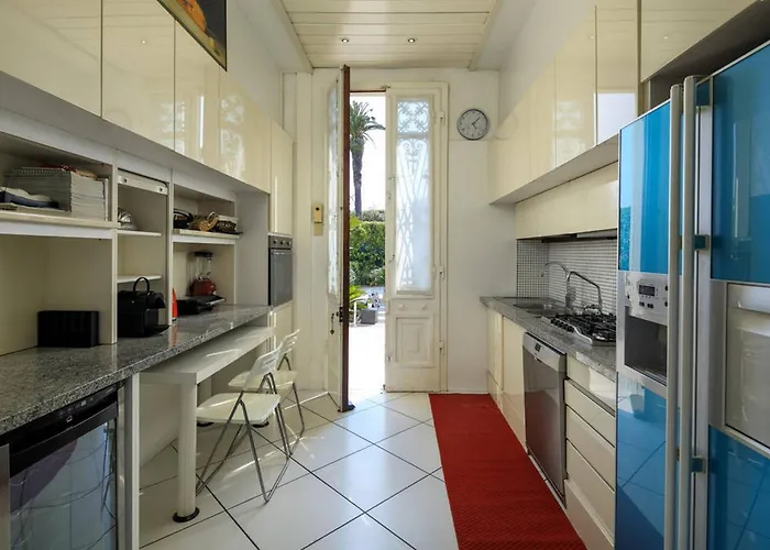 Vendégház Moderno Con Bella Piscina